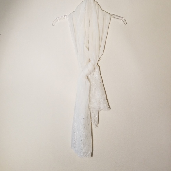 Scarf ... shoulder wrap - Picture 1 of 3